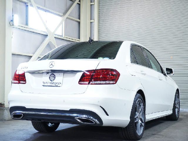 Mercedes Benz E-CLASS 2016-05 13165-1