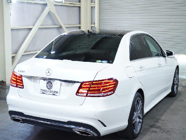 Mercedes Benz E-CLASS 2016-05 13165-10