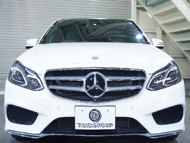 Mercedes Benz E-CLASS 2016-05 13165-9