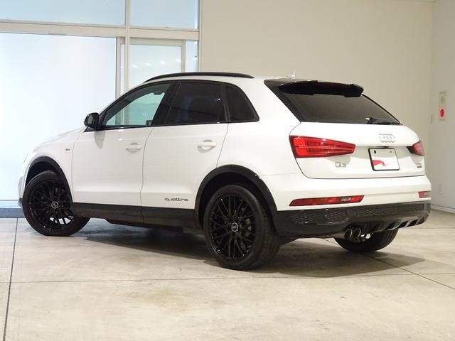 Audi Q3 2018-05 13859-5