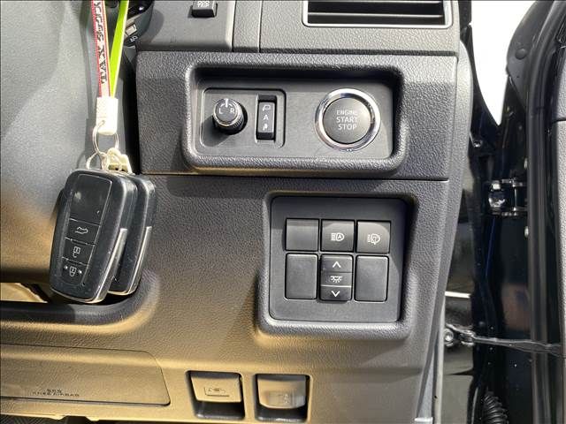 Toyota PRADO 2021-10 8597-9