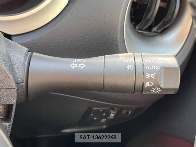 Nissan JUKE 2014-03 254885-8