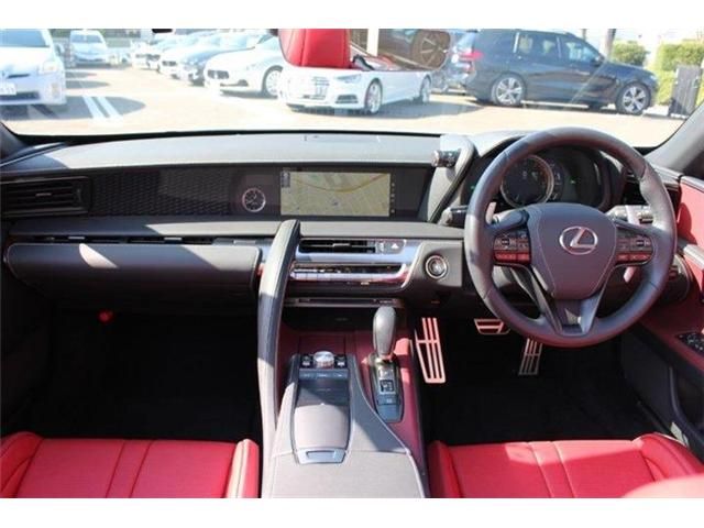 Lexus LC 2021-03 21207-1