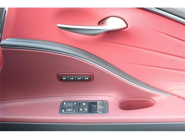 Lexus LC 2021-03 21207-26