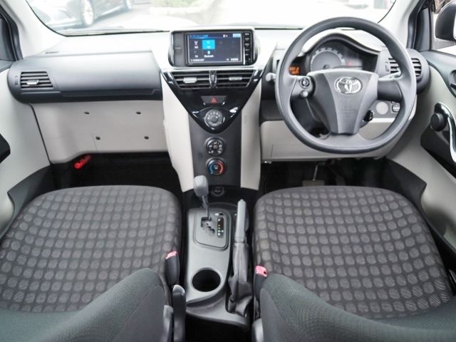 Toyota IQ 2014-09 21146-10