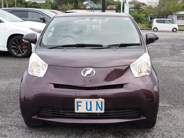 Toyota IQ 2014-09 21146-1