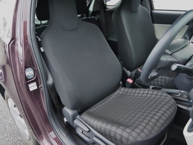 Toyota IQ 2014-09 21146-11