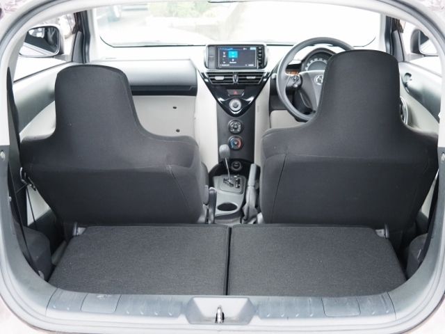 Toyota IQ 2014-09 21146-16
