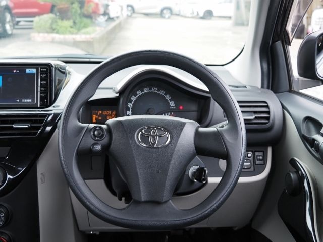Toyota IQ 2014-09 21146-17