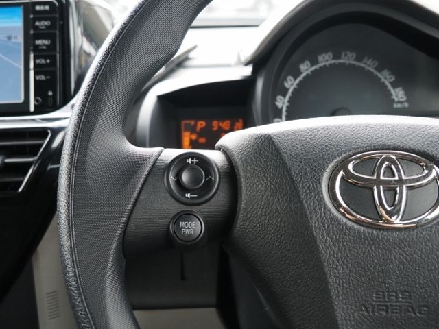 Toyota IQ 2014-09 21146-18