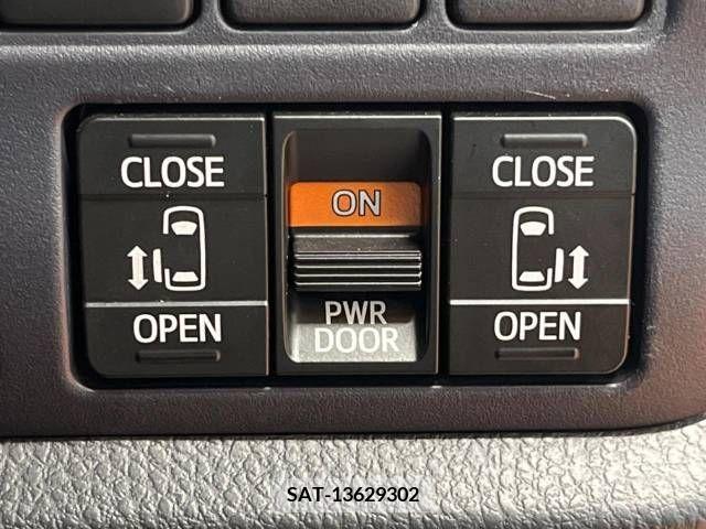 Toyota VOXY 2016-09 321488-3