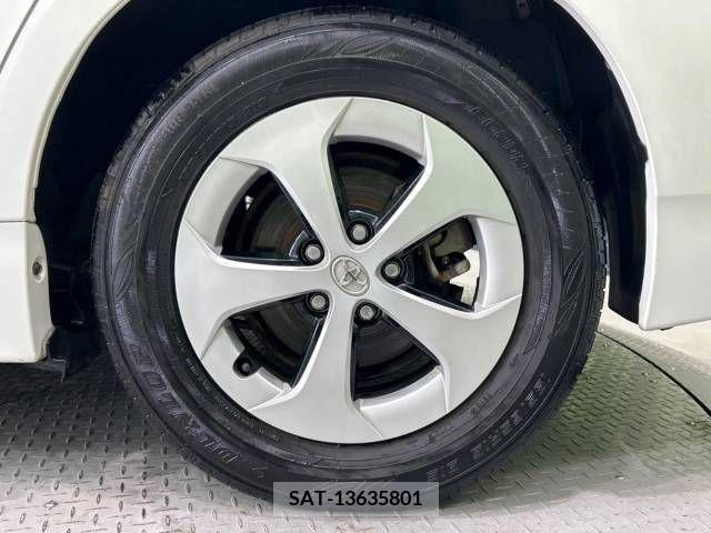 Toyota PRIUS 2013-11 378440-13