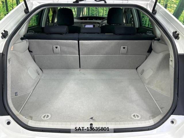 Toyota PRIUS 2013-11 378440-10