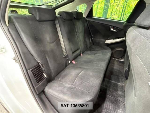 Toyota PRIUS 2013-11 378440-9