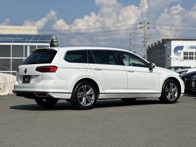 VolksWagen PASSAT VARIANT 2022-12 13214-27