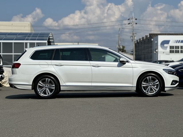 VolksWagen PASSAT VARIANT 2022-12 13214-26