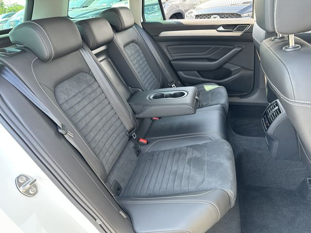 VolksWagen PASSAT VARIANT 2022-12 13214-15