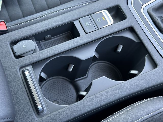 VolksWagen PASSAT VARIANT 2022-12 13214-8