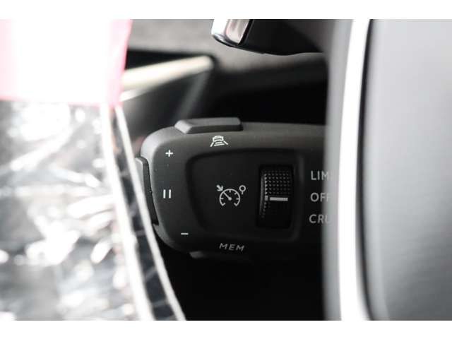 Peugeot 3008 2023-06 11289-11