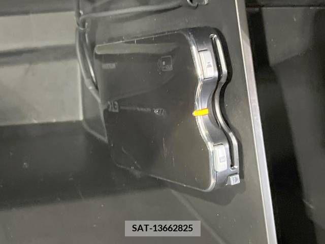 Suzuki SWIFT 2013-09 320908-5