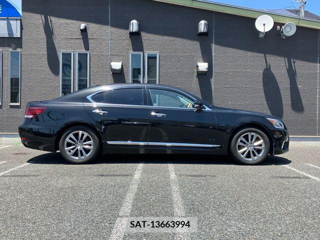 Lexus LS 2016-08 239681-9