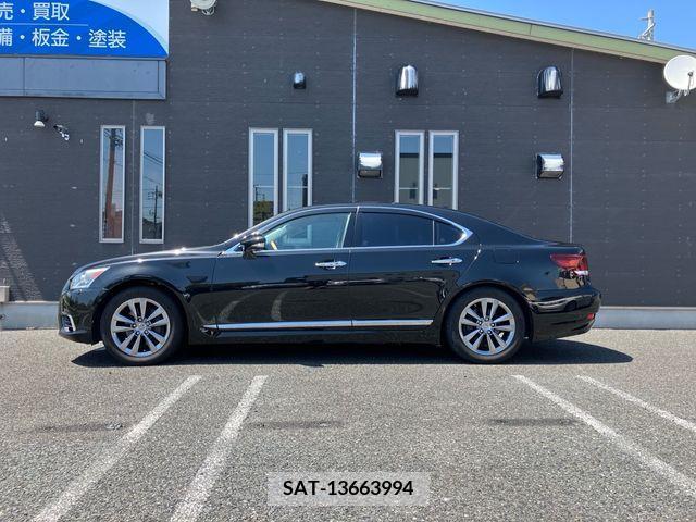 Lexus LS 2016-08 239681-10