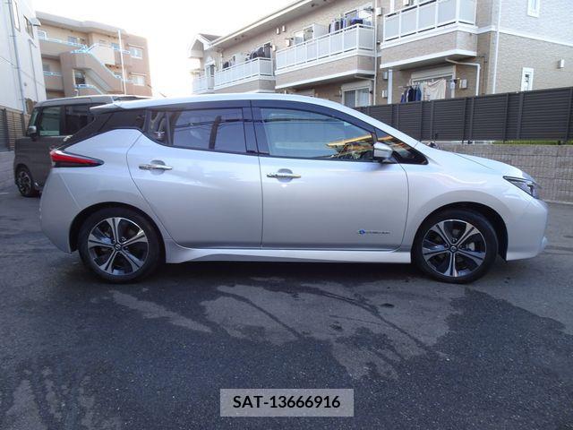 Nissan LEAF 2019-09 209424-5