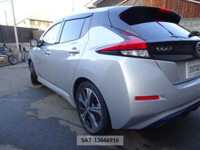 Nissan LEAF 2019-09 209424-8