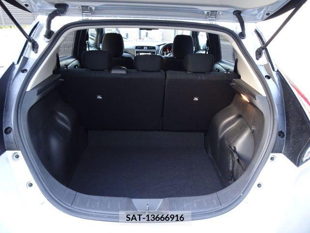 Nissan LEAF 2019-09 209424-11