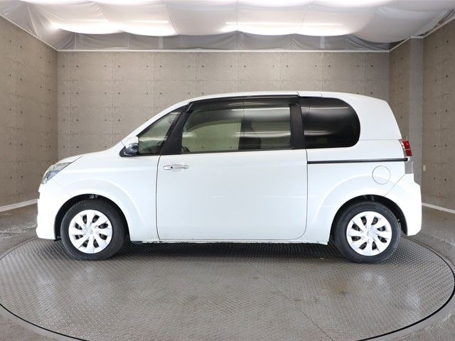 Toyota SPADE 2013-03 185090-25