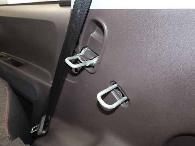 Toyota SPADE 2013-03 185090-8