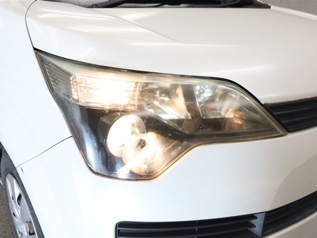 Toyota SPADE 2013-03 185090-19