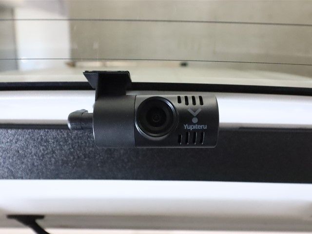 Toyota SPADE 2013-03 185090-18