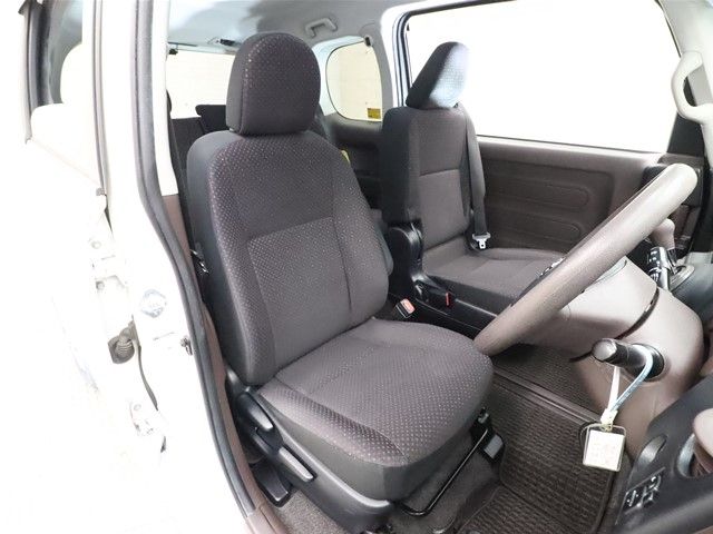 Toyota SPADE 2013-03 185090-3