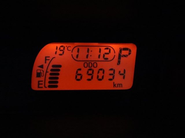Toyota SPADE 2013-03 185090-27