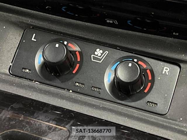 Toyota ALPHARD 2021-03 211097-8