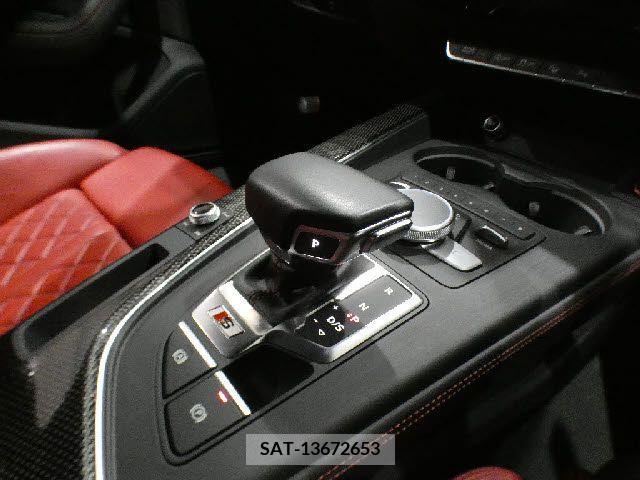 Audi S4 2017-11 383033-29