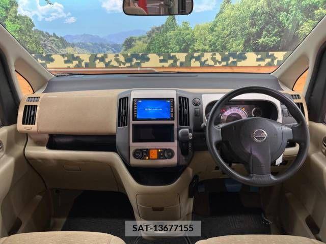 Nissan SERENA 2006-02 385327-1