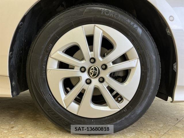 Toyota PRIUS 2017-10 281976-16