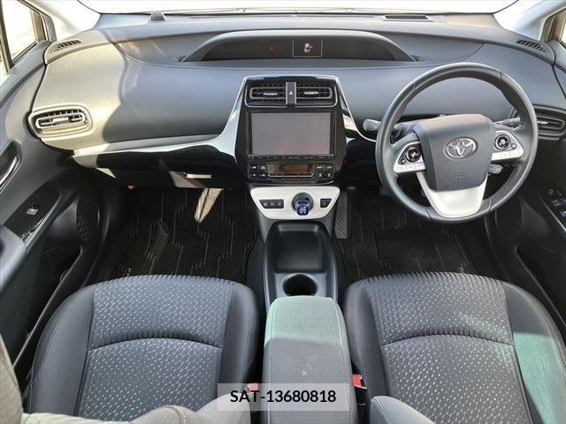 Toyota PRIUS 2017-10 281976-18