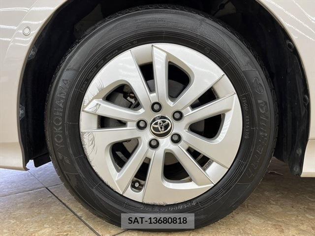 Toyota PRIUS 2017-10 281976-14