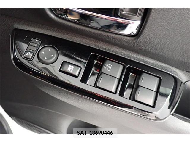 Nissan ROOX 2022-04 324150-19