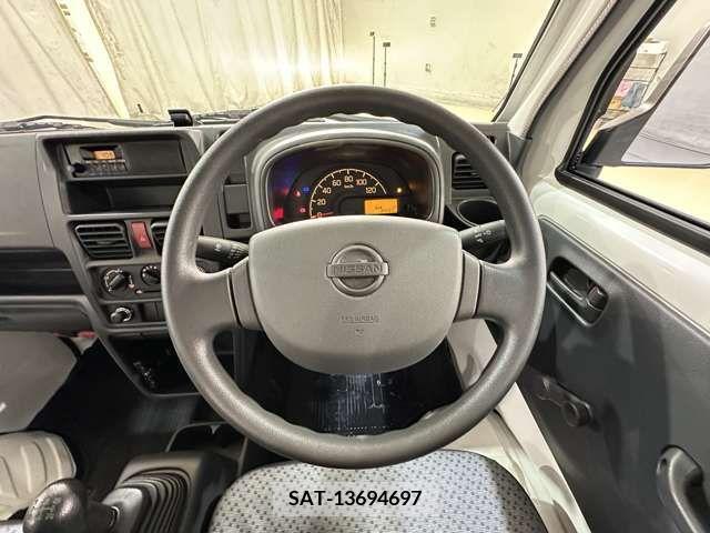 Nissan CLIPPER 2022-09 302154-13