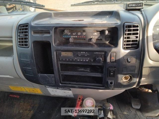 Hino DUTRO 2006-09 267714-5