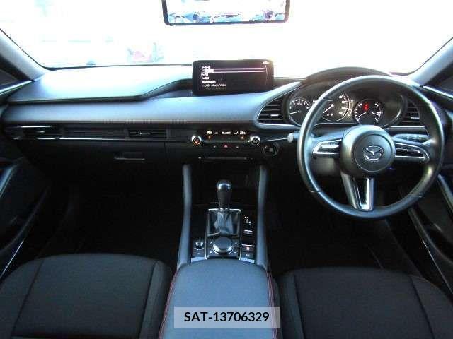Mazda MAZDA3 2022-01 224072-4