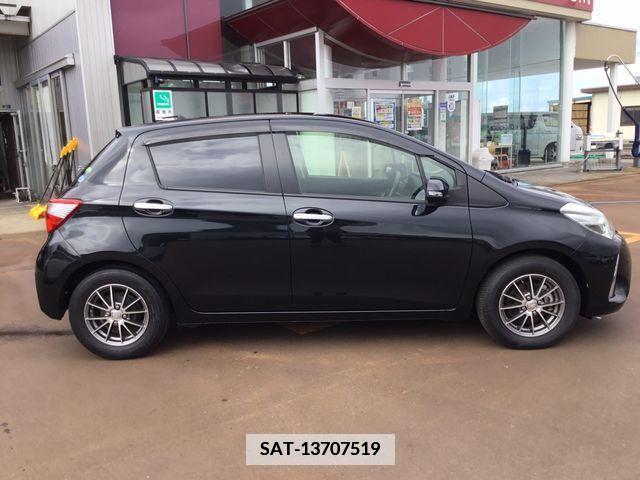 Toyota VITZ 2019-01 370159-5