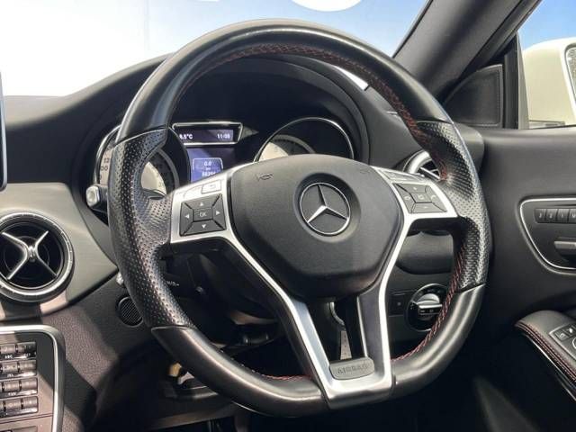 Mercedes Benz CLA-CLASS 2014-10 184986-19