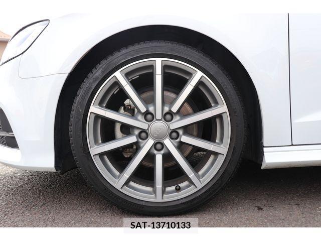 Audi A3 2018-05 242313-26