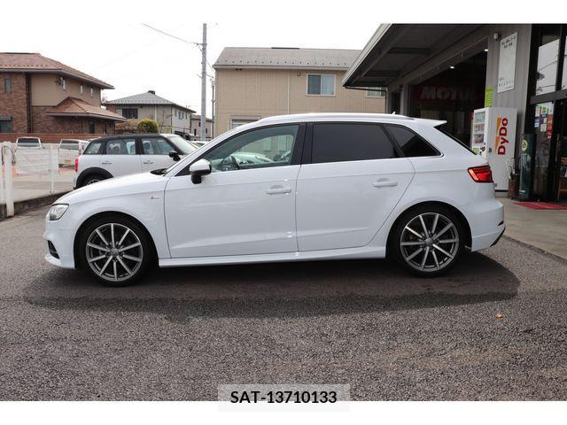 Audi A3 2018-05 242313-4