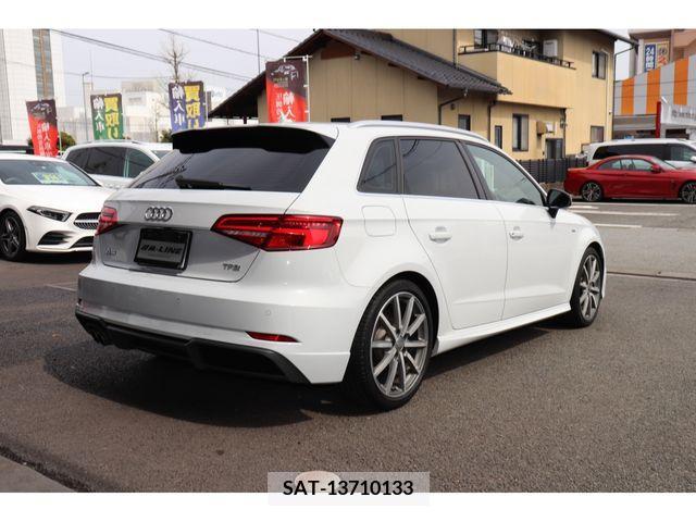 Audi A3 2018-05 242313-5